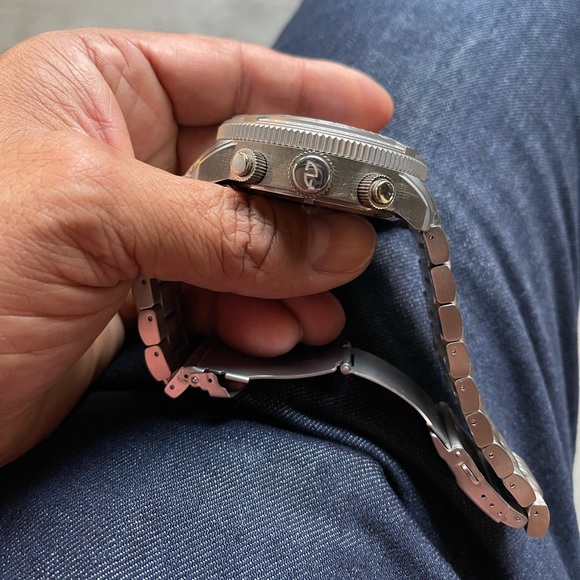 Watch - Picture 5 of 9